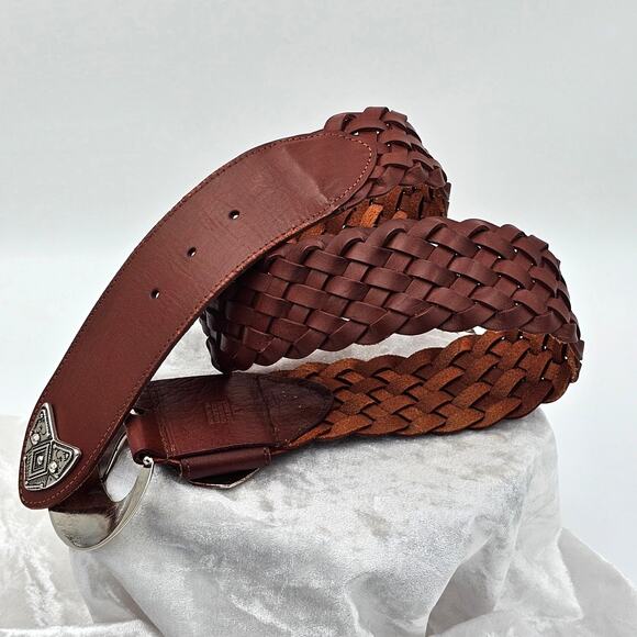 Boho Style Western Belt Made in Mexico Silver Tone Buckle Brown Leather - Picture 4 of 9